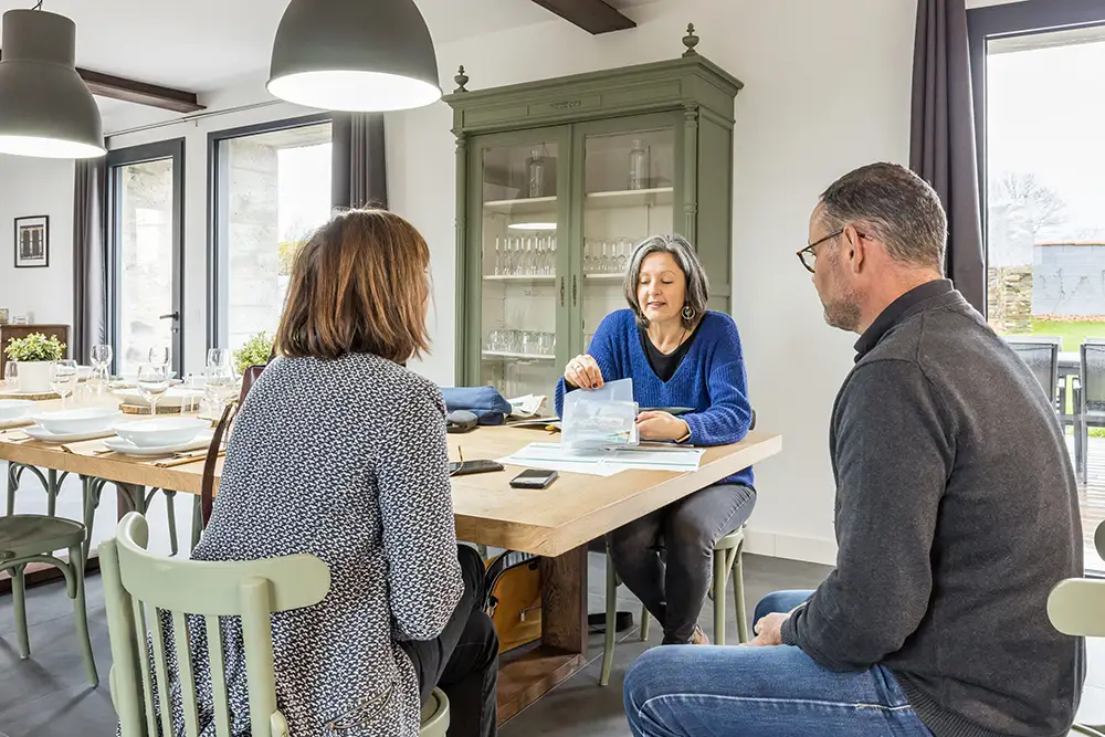 personnes ouvrant un gite accompagnement label gite de france