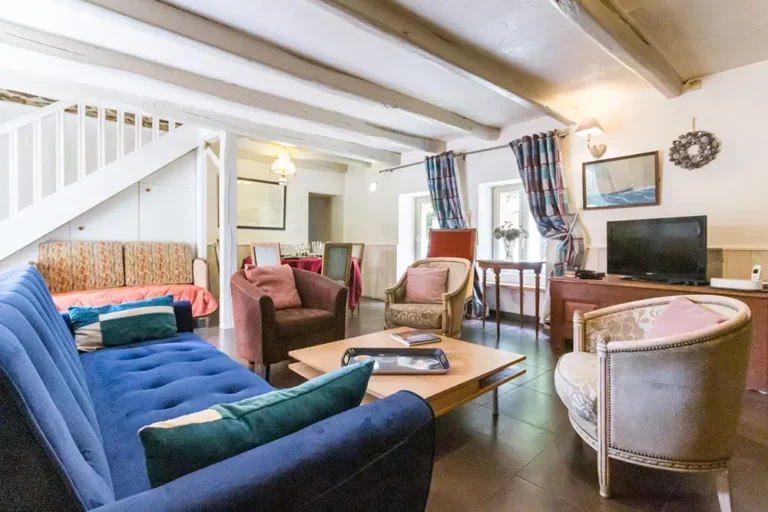 salon logement classé meublé de tourisme