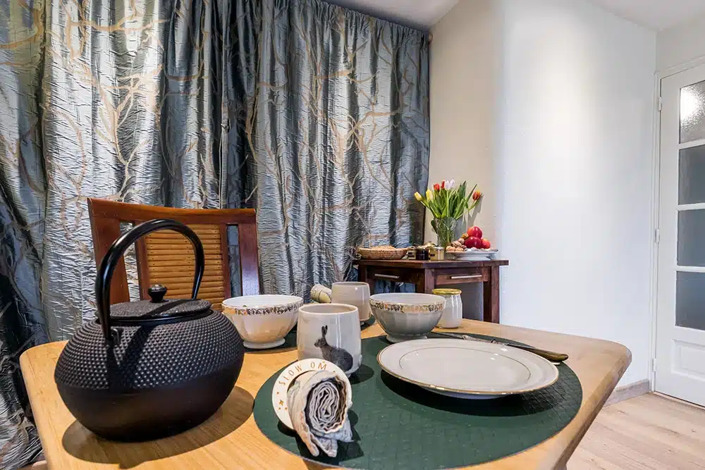 table de la maison d'hôtes bien-être