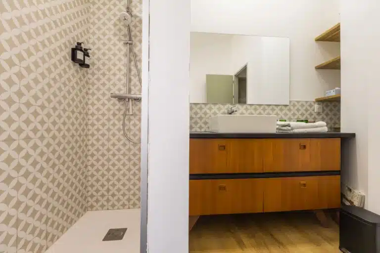 Gîte la Cour - salle d'eau