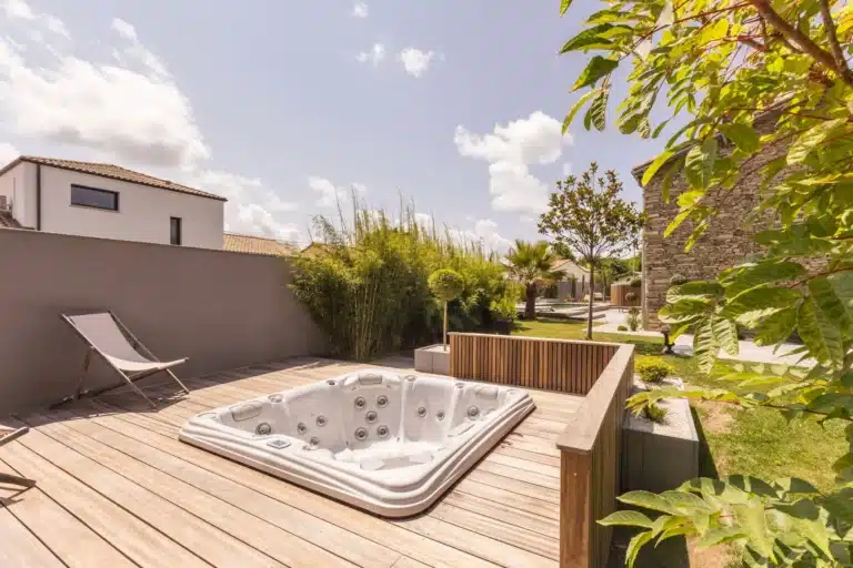 Gîte la Cour - jacuzzi