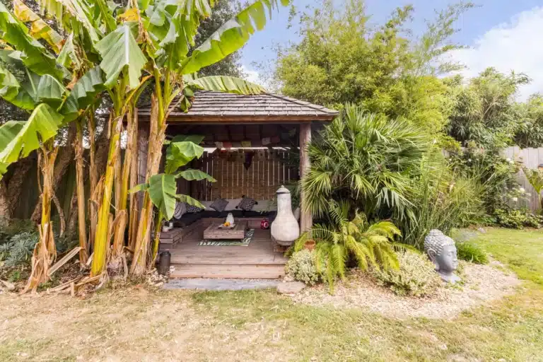 Le Clos de la Ferrière - coin détente extérieur