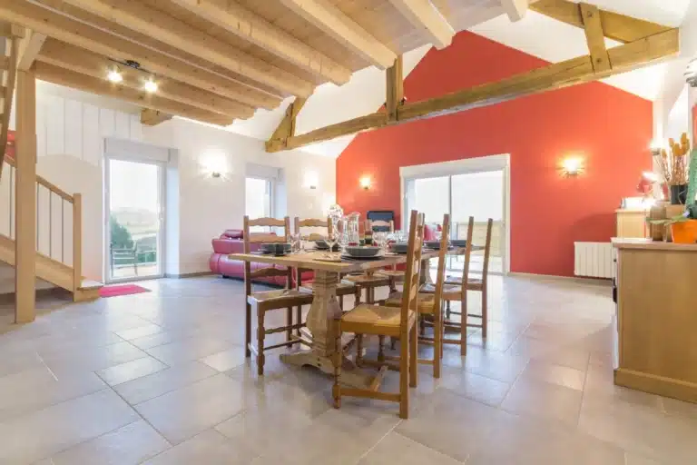 La grange de l'étang - salle à manger